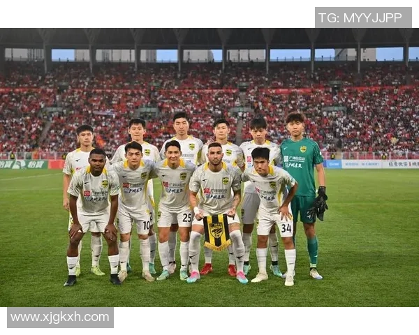 广州足球队整体压制战术解析与实战应用探讨