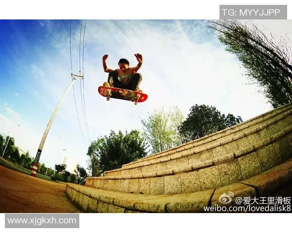 滑板与梦想交织的旅程：周秀英的深度对话与人生启示